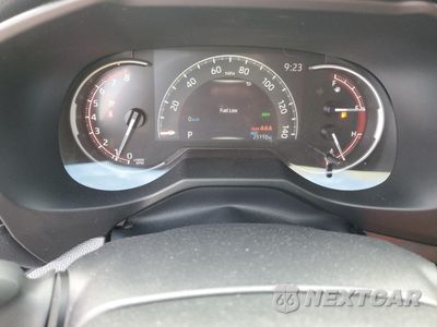 Zdjęcie 9 z 14 samochodu: 2024 TOYOTA RAV4 XLE VIN:2T3W1RFV7RW316888 - miniatura