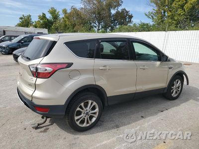 Trzecie zdjęcie samochodu z tyłu: 2017 FORD ESCAPE SE VIN:1FMCU0GD9HUB39196 - miniatura