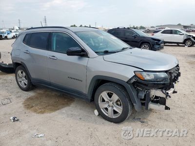 Czwarte zdjęcie samochodu z boku: 2022 JEEP COMPASS LATITUDE VIN:3C4NJCBB0NT192517 - miniatura