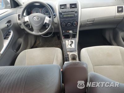 Zdjęcie 8 z 12 samochodu: 2010 TOYOTA COROLLA BASE VIN:2T1BU4EE0AC294693 - miniatura