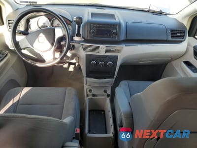 Zdjęcie 8 z 16 samochodu: 2009 VOLKSWAGEN ROUTAN S VIN:2V8HW44199R501584 - miniatura