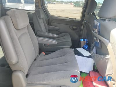 Zdjęcie 11 z 13 samochodu: 2005 DODGE GRAND CARAVAN SXT VIN:2D4GP44L35R230010 - miniatura