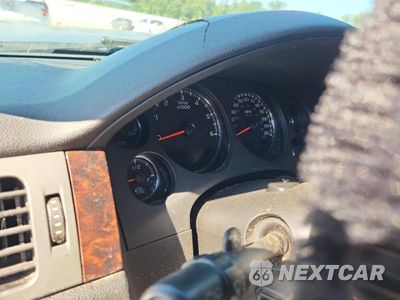 Zdjęcie 9 z 14 samochodu: 2010 GMC YUKON DENALI VIN:1GKUKEEF8AR189262 - miniatura