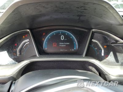Zdjęcie 9 z 14 samochodu: 2018 HONDA CIVIC EX VIN:19XFC1F36JE002644 - miniatura