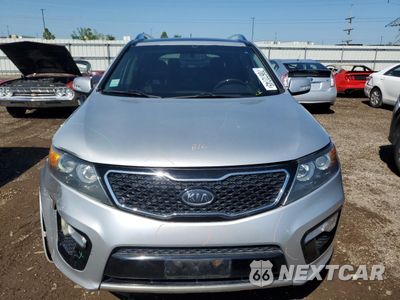 Piąte zdjęcie samochodu w środku: 2013 KIA SORENTO SX VIN:5XYKWDA25DG359410 - miniatura