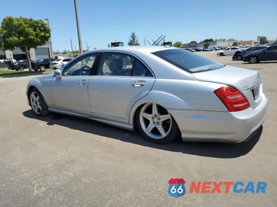 Drugie zdjęcie samochodu z przodu: 2010 MERCEDES-BENZ S 550 VIN:WDDNG7BB5AA320537 - miniatura
