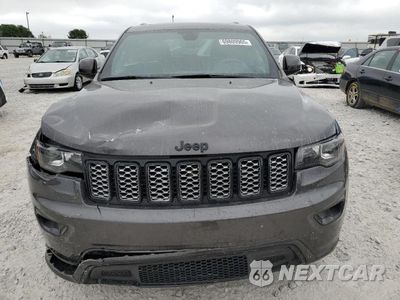 Piąte zdjęcie samochodu w środku: 2019 JEEP GRAND CHEROKEE LAREDO VIN:1C4RJFAG5KC750448 - miniatura