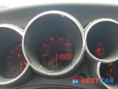 Zdjęcie 9 z 12 samochodu: 2003 TOYOTA COROLLA MATRIX XR VIN:2T1KR32E63C089074 - miniatura