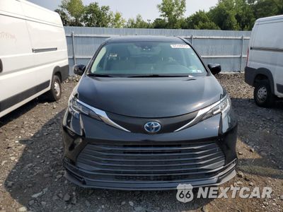 Piąte zdjęcie samochodu w środku: 2021 TOYOTA SIENNA LE VIN:5TDKRKEC2MS046638 - miniatura