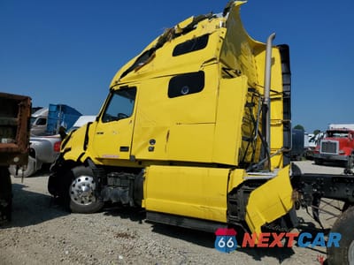 Zdjęcie 9 z 10 samochodu: 2021 VOLVO VNL SEMI TRUCK VIN:4V4NC9EH8MN600116 - miniatura