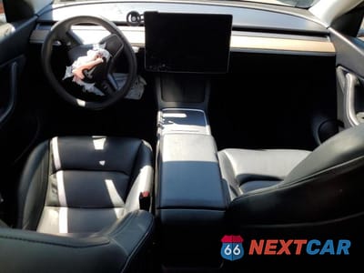 Zdjęcie 8 z 12 samochodu: 2021 TESLA MODEL Y VIN:5YJYGDEE7MF131105 - miniatura
