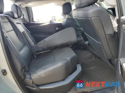 Zdjęcie 10 z 12 samochodu: 2023 TOYOTA TUNDRA CREWMAX LIMITED VIN:5TFJA5DB5PX109713 - miniatura