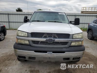Piąte zdjęcie samochodu w środku: 2003 CHEVROLET SILVERADO K2500 VIN:1GCGK29U33Z305230 - miniatura