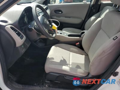Zdjęcie 7 z 12 samochodu: 2016 HONDA HR-V LX VIN:3CZRU6H38GM749210 - miniatura