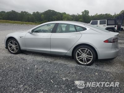 Drugie zdjęcie samochodu z przodu: 2013 TESLA MODEL S VIN:5YJSA1CN9DFP26269 - miniatura
