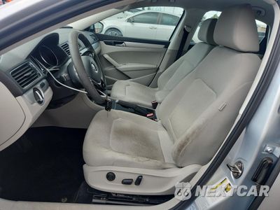 Zdjęcie 7 z 15 samochodu: 2018 VOLKSWAGEN PASSAT S VIN:1VWAA7A37JC005678 - miniatura