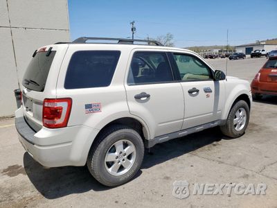 Trzecie zdjęcie samochodu z tyłu: 2011 FORD ESCAPE XLT VIN:1FMCU0D74BKA81886 - miniatura