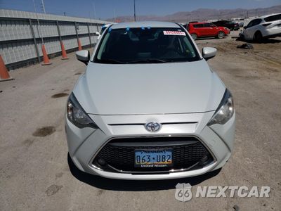 Piąte zdjęcie samochodu w środku: 2020 TOYOTA YARIS L VIN:3MYDLBYV5LY707045 - miniatura