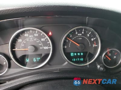 Zdjęcie 9 z 14 samochodu: 2013 JEEP WRANGLER UNLIMITED SPORT VIN:1C4BJWDG3DL556498 - miniatura