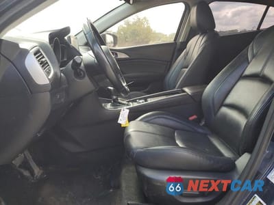 Zdjęcie 7 z 13 samochodu: 2018 MAZDA 3 TOURING VIN:3MZBN1V37JM238376 - miniatura