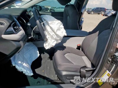 Zdjęcie 7 z 14 samochodu: 2024 TOYOTA CAMRY LE VIN:4T1C11AK4RU252254 - miniatura