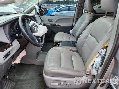 Zdjęcie 7 z 15 samochodu: 2017 TOYOTA SIENNA XLE VIN:5TDYZ3DCXHS838785 - miniatura