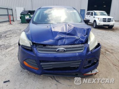 Piąte zdjęcie samochodu w środku: 2016 FORD ESCAPE S VIN:1FMCU0F78GUB89405 - miniatura