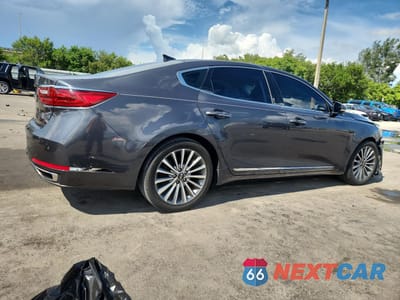 Trzecie zdjęcie samochodu z tyłu: 2017 KIA CADENZA PREMIUM VIN:KNALC4J12H5069870 - miniatura