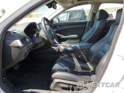 Zdjęcie 7 z 13 samochodu: 2018 HONDA ACCORD TOURING VIN:1HGCV1F9XJA109766 - miniatura