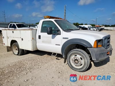 Czwarte zdjęcie samochodu z boku: 2006 FORD F450 SUPER DUTY VIN:1FDXF46P16EB42390 - miniatura