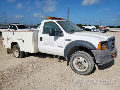 Czwarte zdjęcie samochodu z boku: 2006 FORD F450 SUPER DUTY VIN:1FDXF46P16EB42390 - miniatura