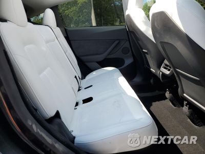 Zdjęcie 10 z 12 samochodu: 2024 TESLA MODEL Y VIN:7SAYGDEE6RF131123 - miniatura