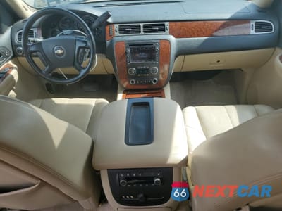 Zdjęcie 8 z 13 samochodu: 2008 CHEVROLET SUBURBAN K1500 LS VIN:3GNFK16338G173926 - miniatura