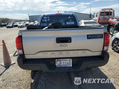 Zdjęcie 6 z 12 samochodu: 2018 TOYOTA TACOMA ACCESS CAB VIN:5TFRX5GN8JX103662 - miniatura