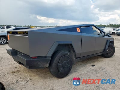 Trzecie zdjęcie samochodu z tyłu: 2024 TESLA CYBERTRUCK VIN:7G2CEHED2RA021529 - miniatura