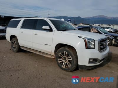 Czwarte zdjęcie samochodu z boku: 2019 GMC YUKON XL K1500 SLE VIN:1GKS2FKCXKR328526 - miniatura