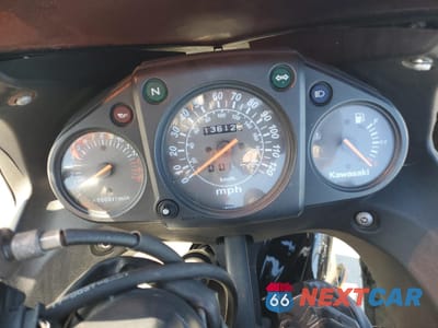 Zdjęcie 7 z 10 samochodu: 2008 KAWASAKI EX250 J VIN:JKAEXMJ128DA03144 - miniatura
