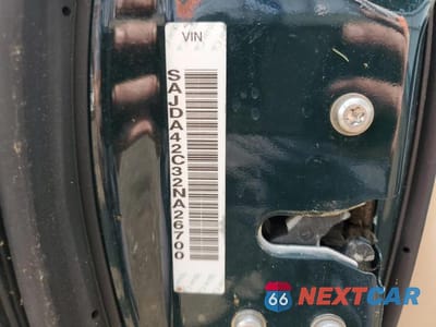 Zdjęcie 12 z 12 samochodu: 2002 JAGUAR XK8 VIN:SAJDA42C32NA26700 - miniatura