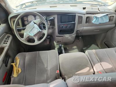 Zdjęcie 8 z 12 samochodu: 2003 DODGE RAM 3500 ST VIN:3D7LU38C33G804185 - miniatura