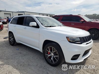 Czwarte zdjęcie samochodu z boku: 2017 JEEP GRAND CHEROKEE SRT-8 VIN:1C4RJFDJ7HC699647 - miniatura