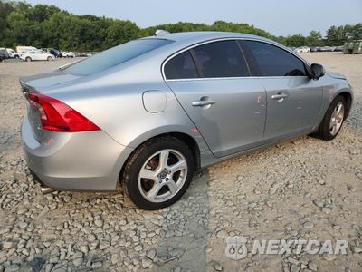 Trzecie zdjęcie samochodu z tyłu: 2013 VOLVO S60 T5 VIN:YV1612FH6D2186440 - miniatura