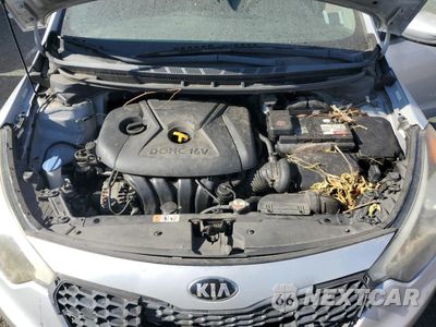 Zdjęcie 11 z 12 samochodu: 2016 KIA FORTE LX VIN:KNAFK4A65G5588194 - miniatura