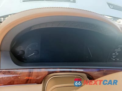 Zdjęcie 9 z 14 samochodu: 2007 MERCEDES-BENZ S 550 VIN:WDDNG71X17A062054 - miniatura