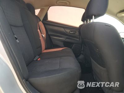 Zdjęcie 10 z 15 samochodu: 2017 NISSAN ALTIMA 2.5 VIN:1N4AL3AP1HN315256 - miniatura