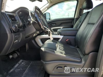 Zdjęcie 7 z 15 samochodu: 2021 NISSAN TITAN SV VIN:1N6AA1ED7MN520365 - miniatura