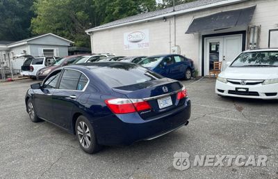 Trzecie zdjęcie samochodu z tyłu: 2013 HONDA ACCORD LX VIN:1HGCR2F3XDA127078 - miniatura