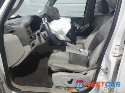 Zdjęcie 7 z 12 samochodu: 2009 JEEP COMMANDER LIMITED VIN:1J8HG58P79C521606 - miniatura