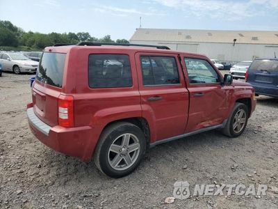 Trzecie zdjęcie samochodu z tyłu: 2008 JEEP PATRIOT SPORT VIN:1J8FT28W38D660990 - miniatura