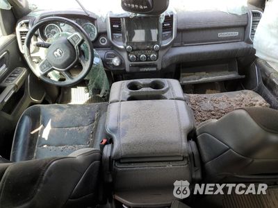 Zdjęcie 8 z 12 samochodu: 2023 RAM 1500 LARAMIE VIN:1C6SRFJT6PN665824 - miniatura
