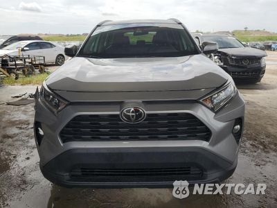 Piąte zdjęcie samochodu w środku: 2021 TOYOTA RAV4 XLE PREMIUM VIN:2T3C1RFV7MC107471 - miniatura